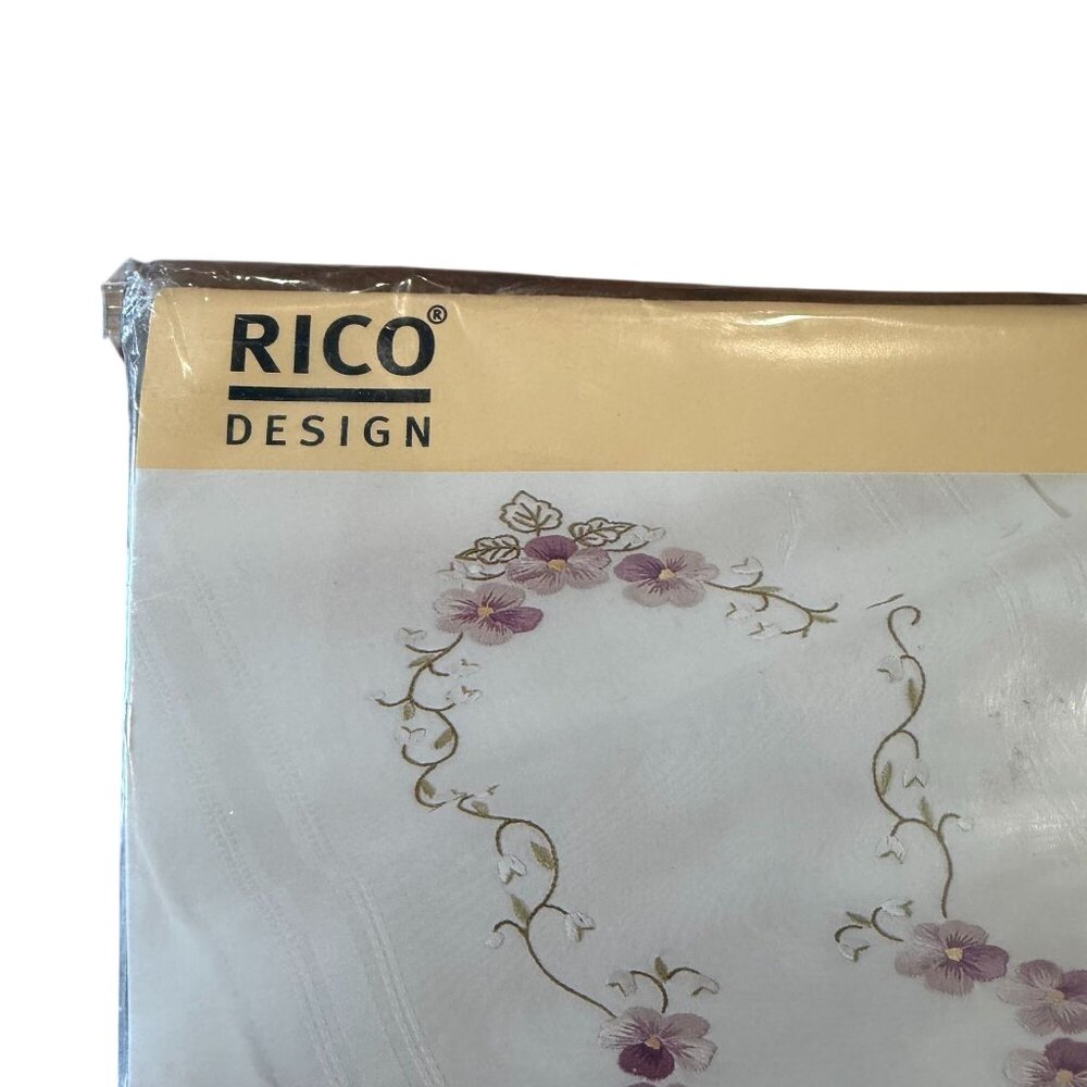 Rico Design Floral Table Runner Embroidery Kit 48565 16"x39" White Purple Cotton - Picture 2 of 7